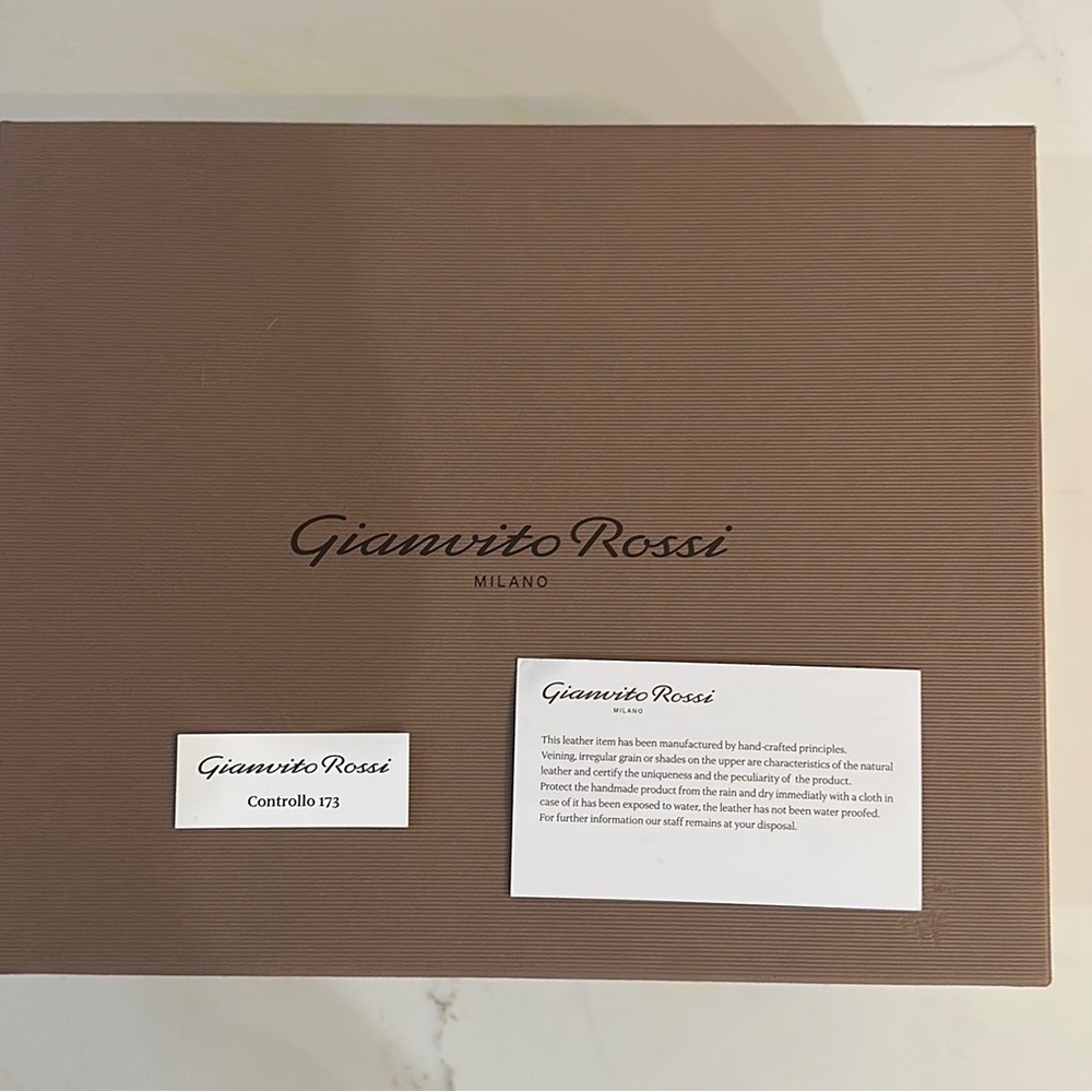 GIANVITO ROSSI Miral  Velvet Ankle Boots - Picture 8 of 9